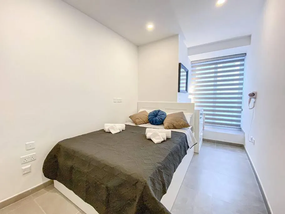 Azure Horizon 1 On Skala'S Seafront - By Solea Holiday Homes Marsaskala 0*,  Malta