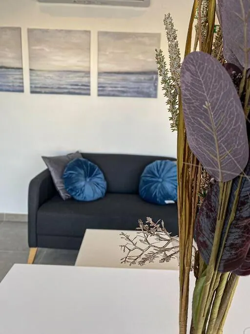 Azure Horizon 1 On Skala'S Seafront - By Solea Holiday Homes Marsaskala Malta